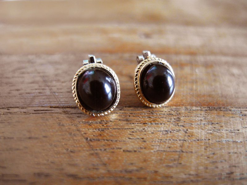 复时品【早期手工夹式耳环：黑宝石】 - 耳环/耳夹 - 塑料 黑色