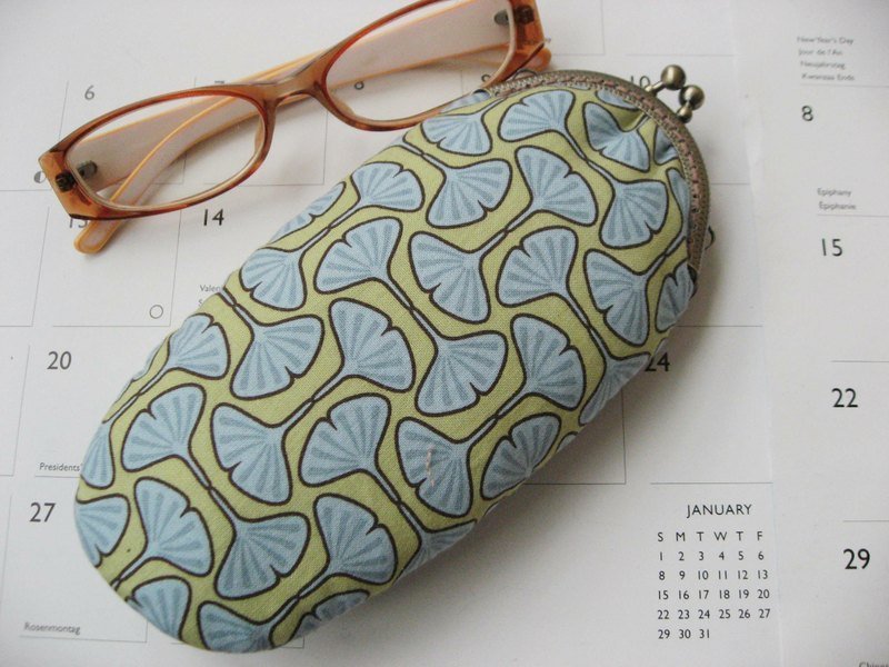 圆形口金眼镜袋-北欧银杏叶 - 其他 - 其他材质 蓝色