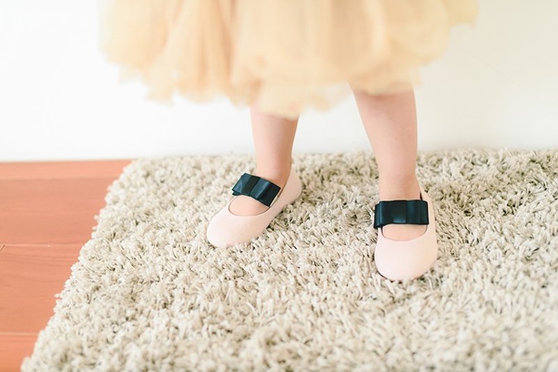 ‘Baby Day’甜甜的蜜糖色小惊喜 娃娃鞋 杏色 可爱公主鞋 童鞋 亲子鞋 - 童装鞋 - 其他材质 粉红色