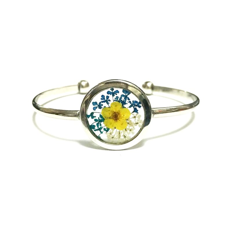 REVERIE JEWELLERY - Silver Frame Bangle (透明押花手镯) - 手链/手环 - 其他金属 蓝色