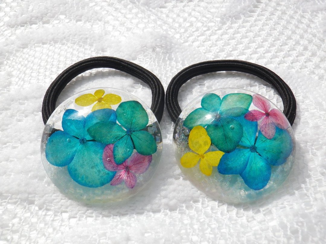 Anny's workshop手作押花饰品，押花发带饰品 (绣球花发带饰品) - 发饰 - 塑料 