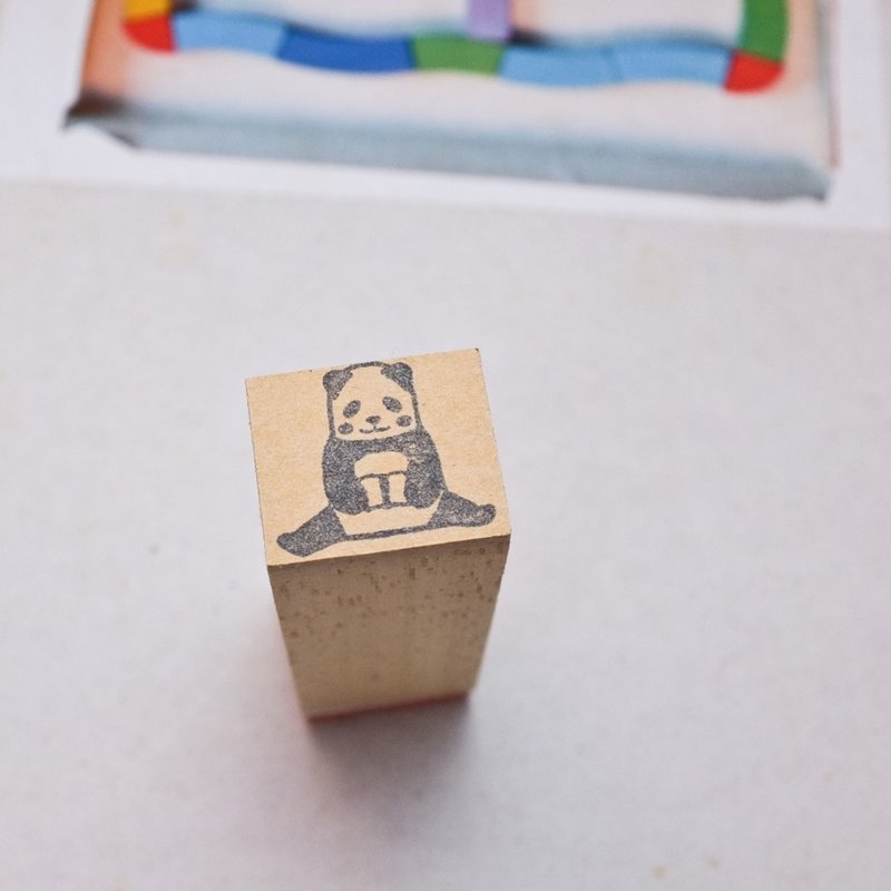 | 印章 | 编号033 熊猫阅读 - 印章/印台 - 木头 