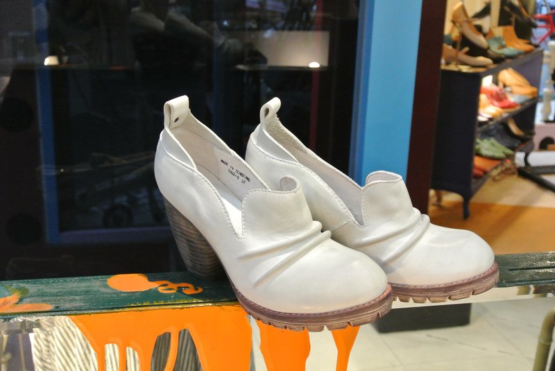 #904# 小白鲸奇遇记 /擦色白 云端柔软高跟鞋 - 高跟鞋 - 真皮 白色