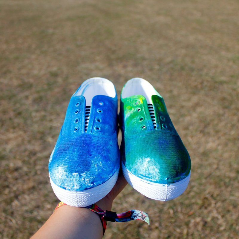 【花枝百货】脚上的风景 / 手绘男女童帆布鞋(附绑带)_都兰 - 女款休闲鞋 - 其他材质 蓝色