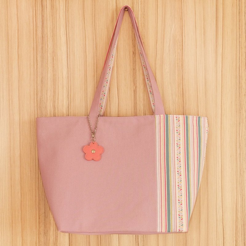 紫丁香小姐　渡假去　淡淡紫色　宽底帆布肩背包　双色提把　袋口拉链 - 侧背包/斜挎包 - 其他材质 紫色