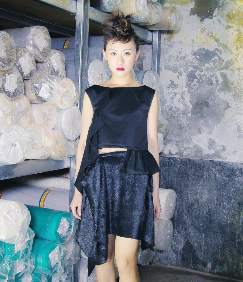 moi non plus 短版不对称拼接上衣 - 女装上衣 - 其他材质 黑色