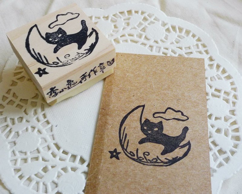 印章-月亮上的猫手作章 - 其他 - 木头 卡其色