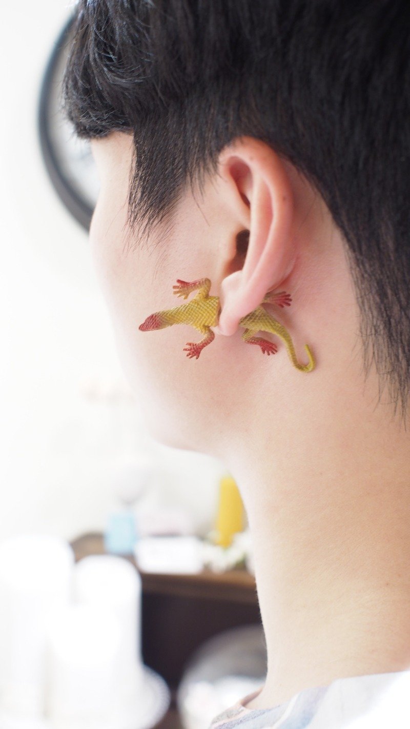 台湾原创 Double M 魔幻蜥蜴耳环 - 耳环/耳夹 - 塑料 绿色