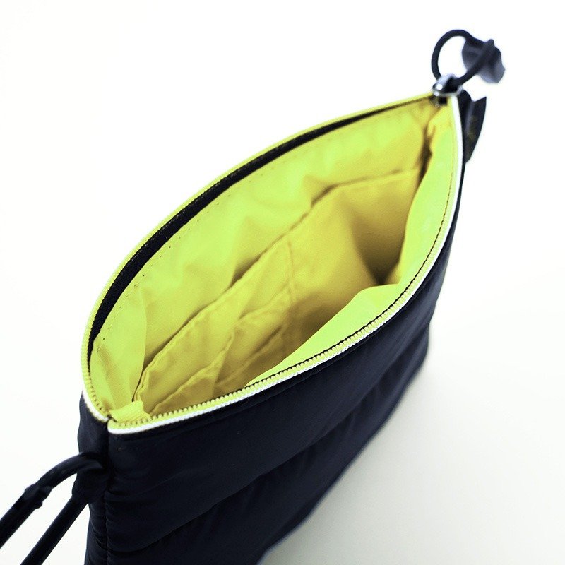 证件护照包．黑╳黄 - 化妆包/杂物包 - 其他材质 黑色