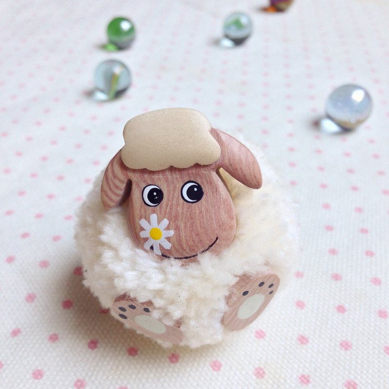 【毛线澎澎羊x咬花小公主】手工木制钥匙圈/吊饰/磁铁 - 钥匙链/钥匙包 - 木头 白色