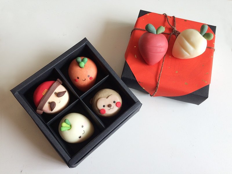 【G’s Life 居事·生活】猴财头四入马卡龙礼盒 - 香薰/精油/线香 - 纸 红色