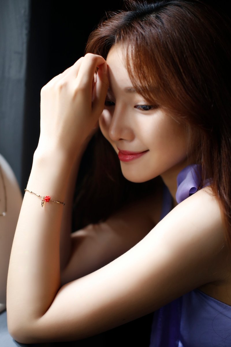 圆氐  轻旅行  女人心手链   R红 - 手链/手环 - 铜/黄铜 金色