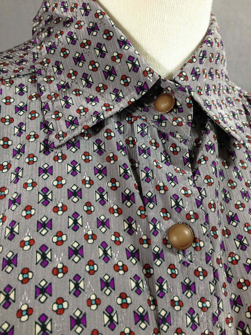 乒乓古着 [ 古着衬衫/ 复古几何图腾古着衬衫 ] 国外带回 春装 复古衬衫 VINTAGE - 女装衬衫 - 其他材质 灰色