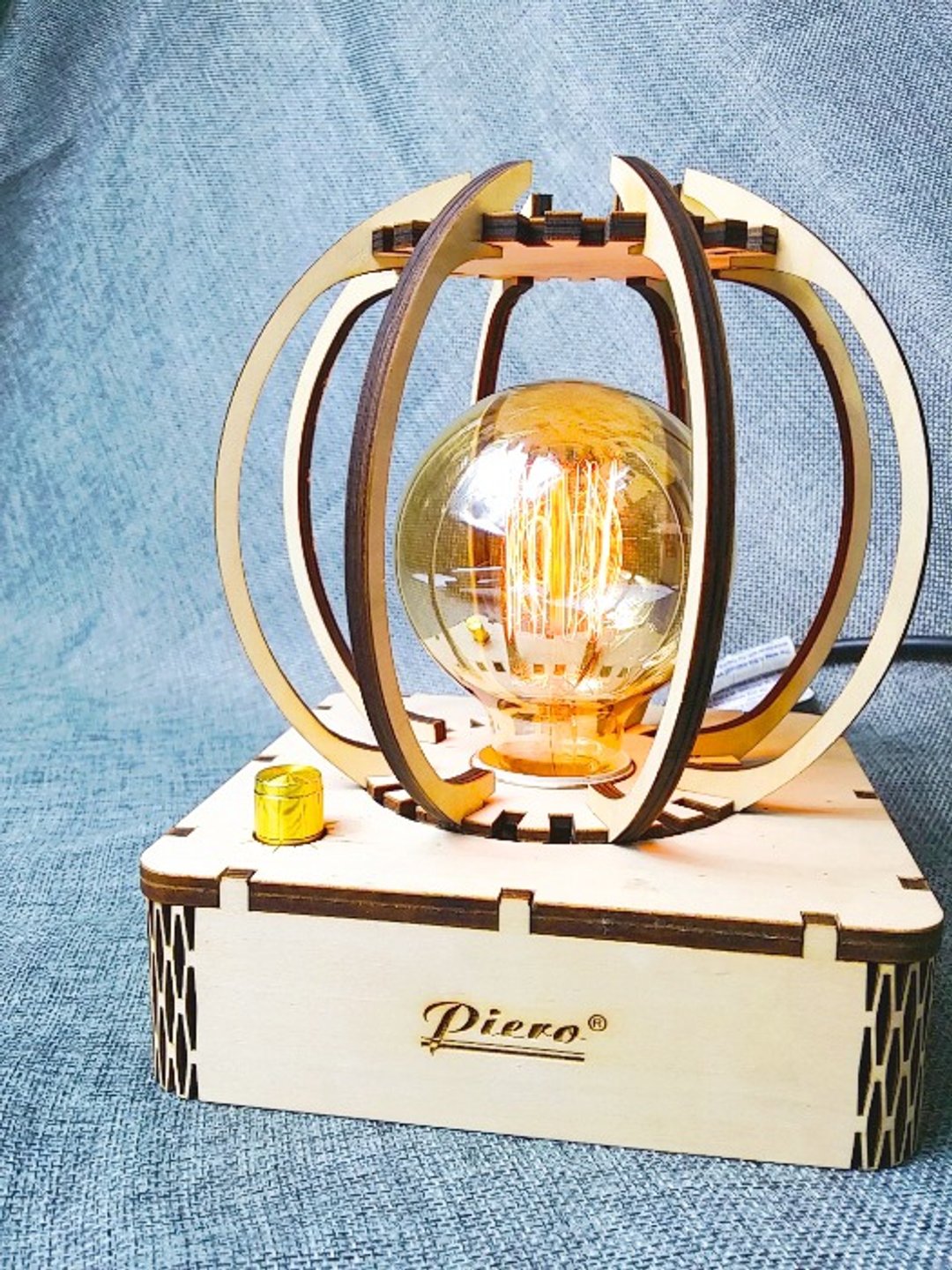 Piero 系列．布莱灯 Twinke in Boule．工业风．工业设计 - 摆饰 - 木头 金色
