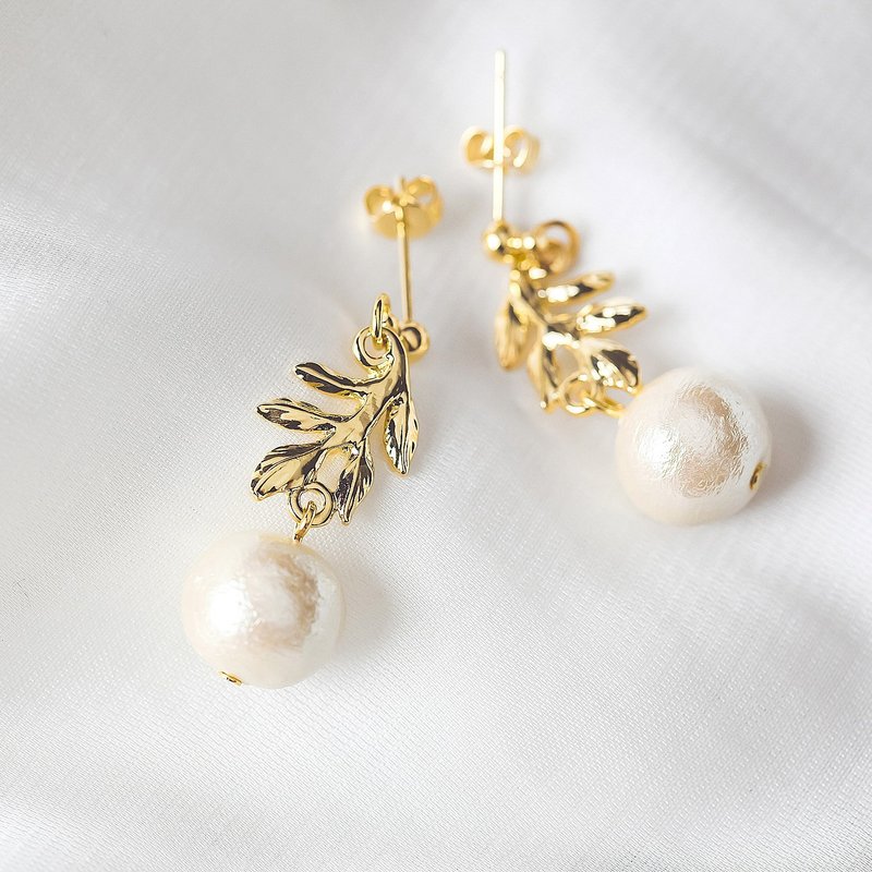 棉珍珠耳环【Botanic棉珍珠穿孔式耳环】 - 耳环/耳夹 - 其他材质 白色