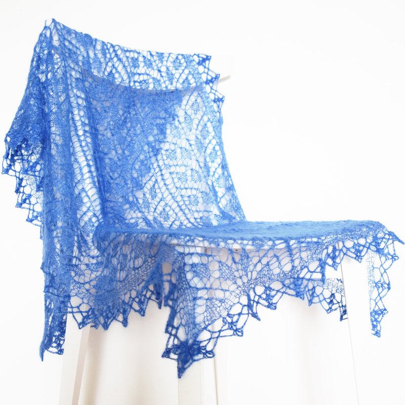 Sapphire Blue Lace Shawl - Romantic Lace Wrap Shawl - Elegant Haapsalu Lace Wrap - Something Blue Bridal Shawl - 围巾/披肩 - 其他材质 蓝色