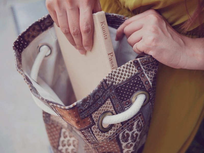 回忆《once upon a time*前行系列水桶背包》 - 束口袋双肩包 - 其他材质 咖啡色