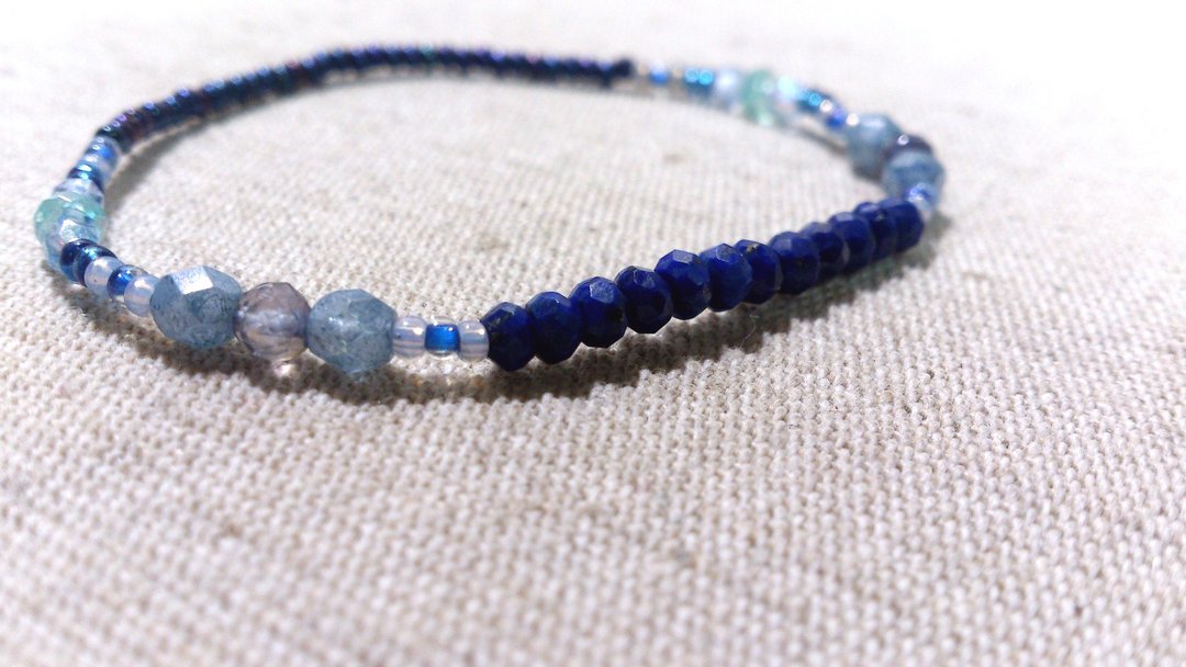 crystal in dearsharka || 青金石 x 堇青石 x 浅蓝磷灰石．靛蓝自信的悠扬美丽 - 手链/手环 - 宝石 蓝色