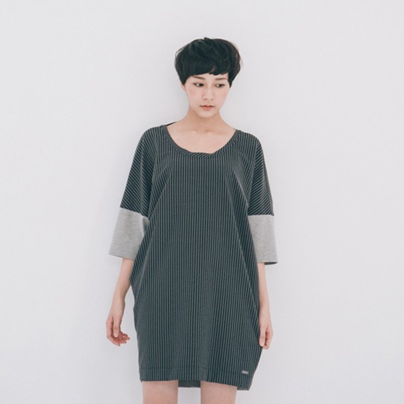 许许儿♪2way内刷毛黑白条纹拼接洋装 - 洋装/连衣裙 - 其他材质 白色