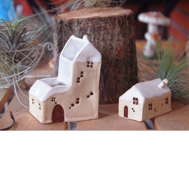 大雪屋 1 【雪中漫步系列 The series of "walking amidst the snow"】 - 花瓶/陶器 - 其他材质 白色