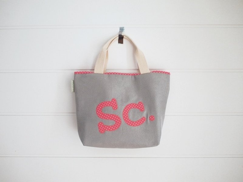 芸珊订制。只有唯一字母外出手提袋-嫩黄(2字) - 手提包/手提袋 - 其他材质 黄色