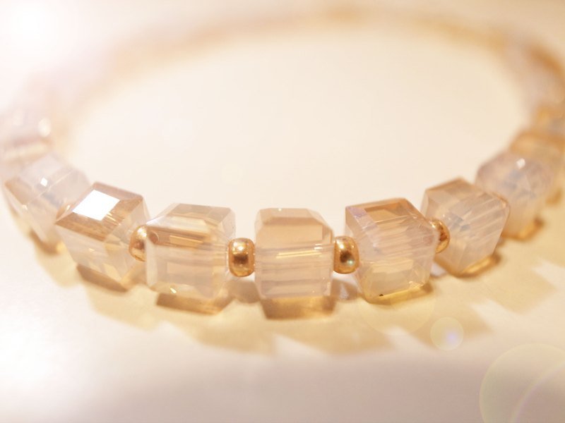 香槟斜切正方水晶手链 - 手链/手环 - 宝石 