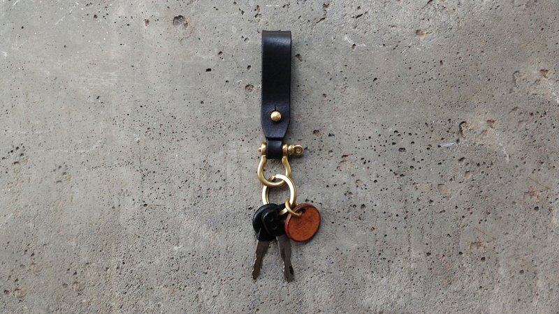 手工植鞣革 黄铜马蹄环钥匙圈 - 钥匙链/钥匙包 - 真皮 多色