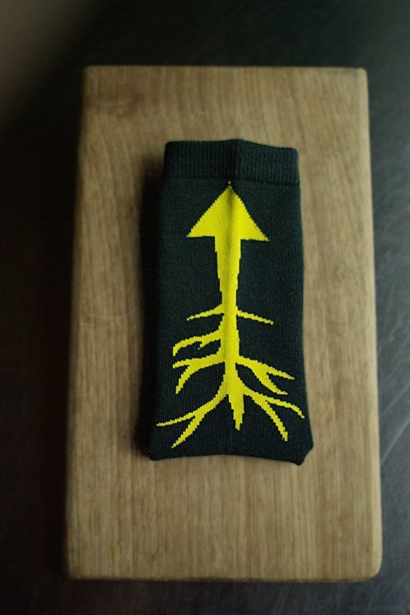 Provocateur /// 煽动者 [过马路] - 袜子 - 棉．麻 黄色