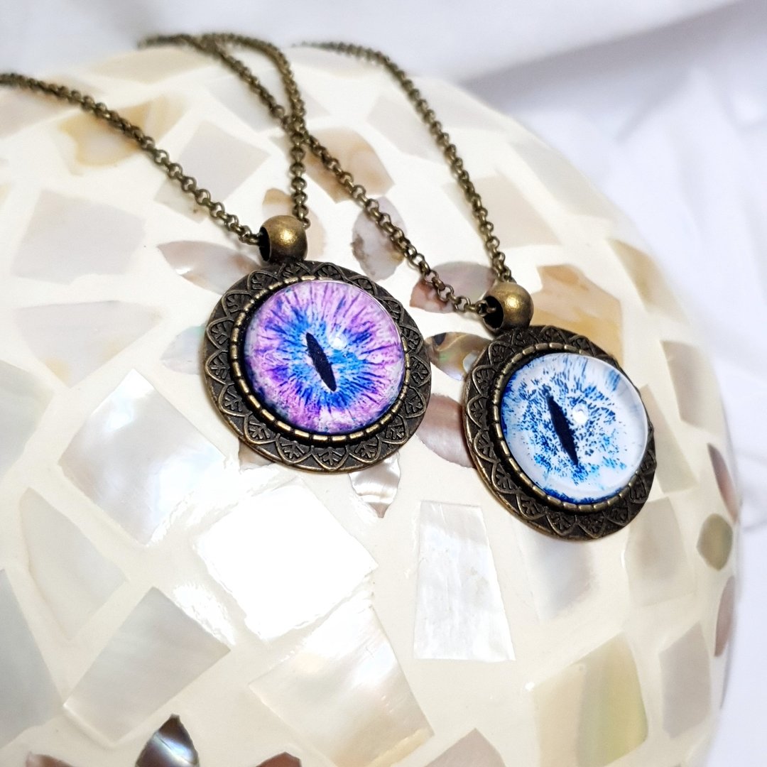 Cat EYE 18mmEYE猫眼 古典花框中长链 - 锁骨链 - 其他金属 多色