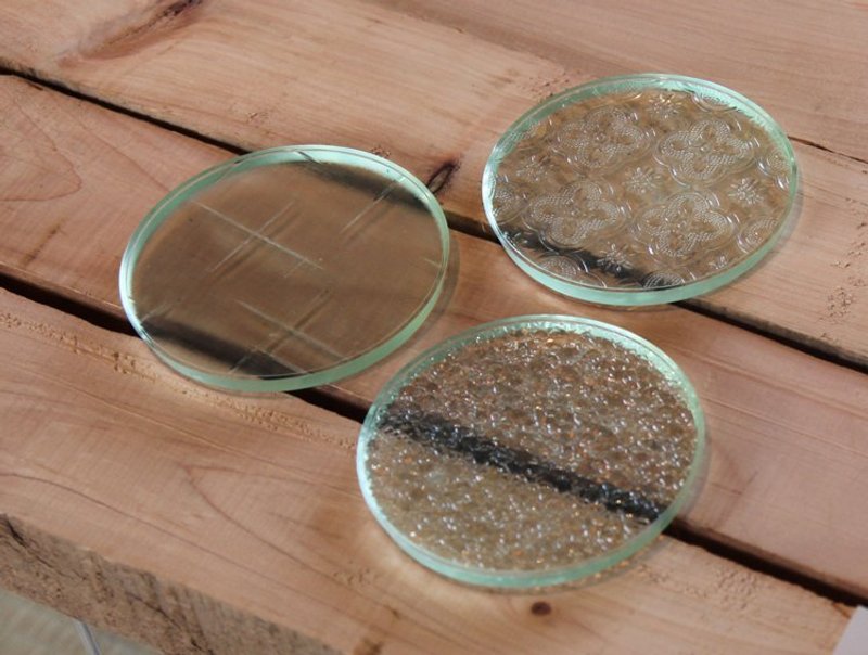 22DesignStudio＿压花玻璃杯垫(三入一组) - 杯垫 - 其他材质 白色