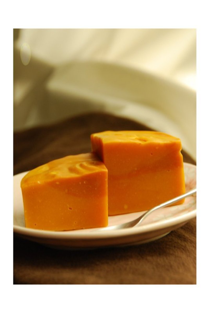 宝宝金盏蛋糕皂 - 香薰/精油/线香 - 植物．花 橘色