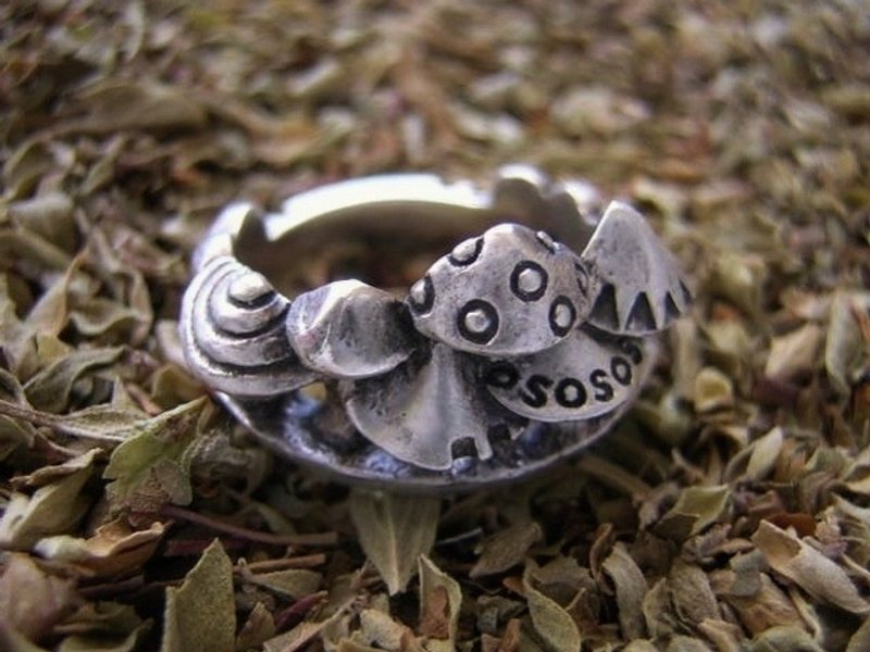 fungus forest ( mushroom rabbit silver jewelry ring 蘑菇 蘑 菇 菌 兔 兎 指环 指環 戒指 銀 ) - 戒指 - 其他金属 