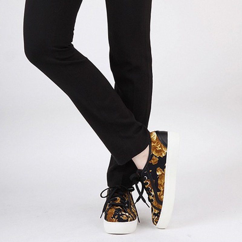 【韩国潮流】SPUR 花朵图案运动鞋 FF4106 NAVY - 女款运动鞋/球鞋 - 其他材质 蓝色