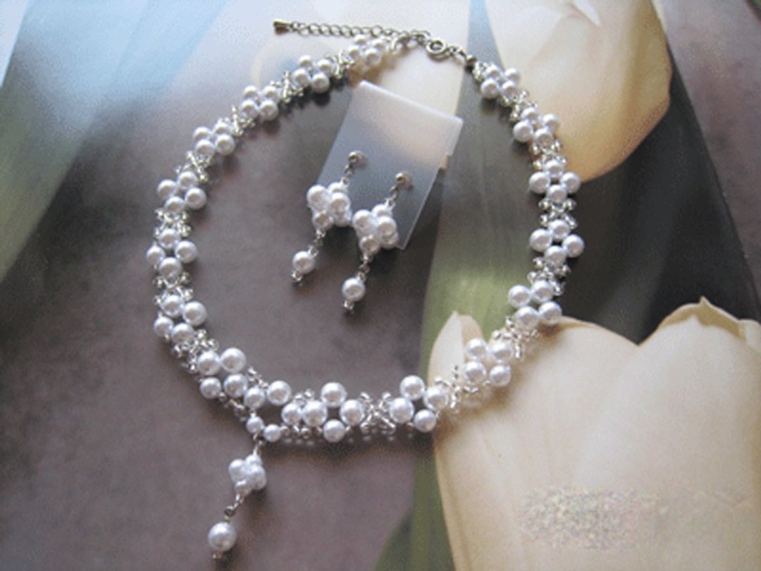 Pearl Choker & Pierced Earrings / PSA: White - 项链 - 其他材质 白色
