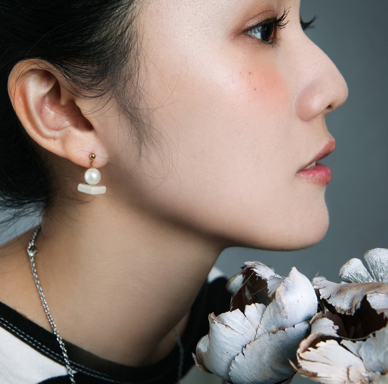 Marygo［几何的方与圆］金色耳环 - 耳环/耳夹 - 其他金属 