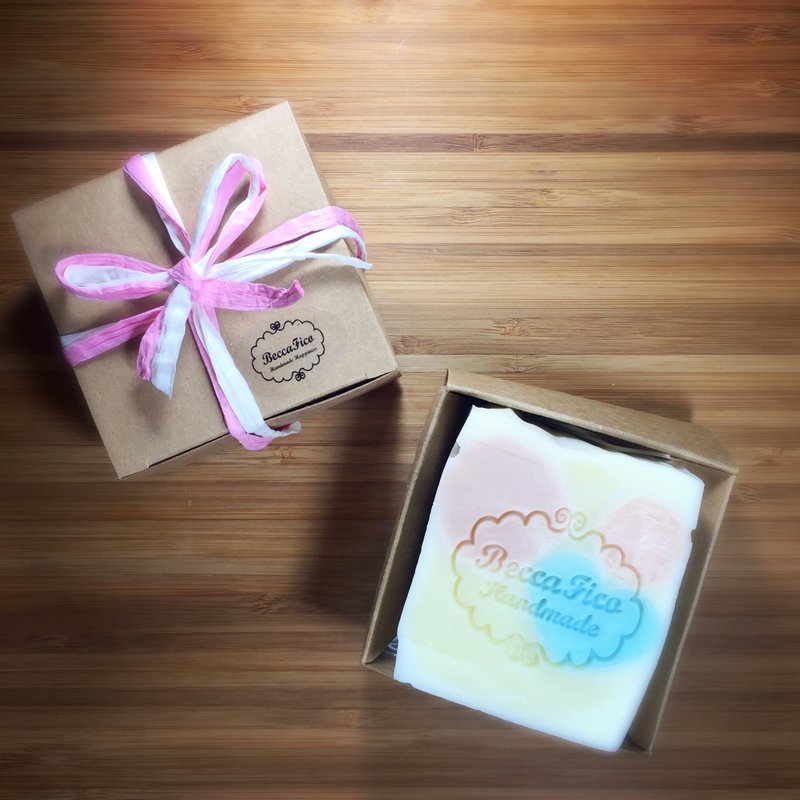 柚子甜杏仁温和皂礼盒(单入含包装) - 其他 - 植物．花 白色