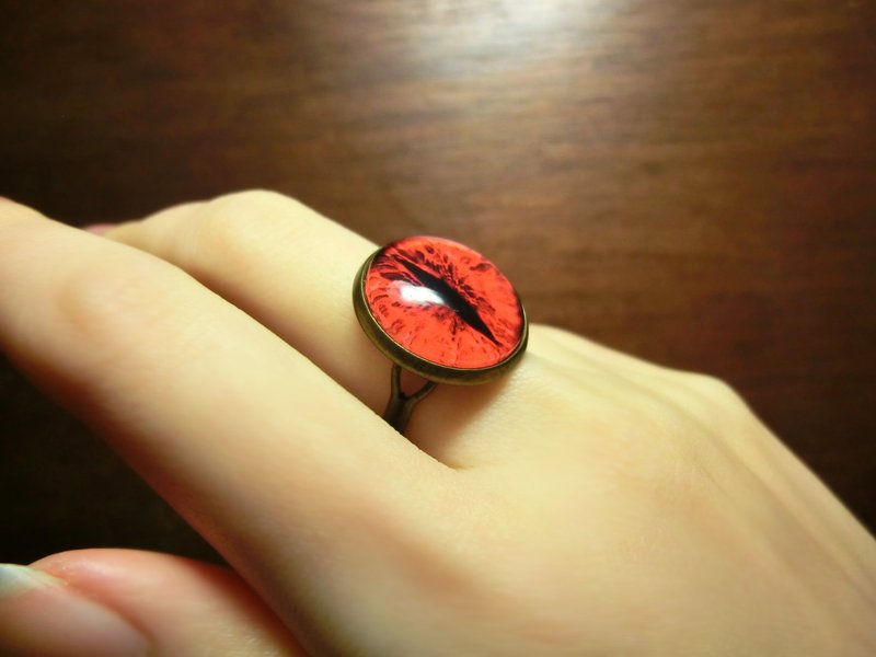 深红猫眼 - 瞳孔戒 - 戒指 - 其他金属 红色