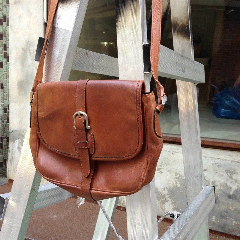 夕卡 Shika // Vintage bag MY MY leather 焦色马鞍牛皮肩背包 {A1-100} - 侧背包/斜挎包 - 其他材质 咖啡色