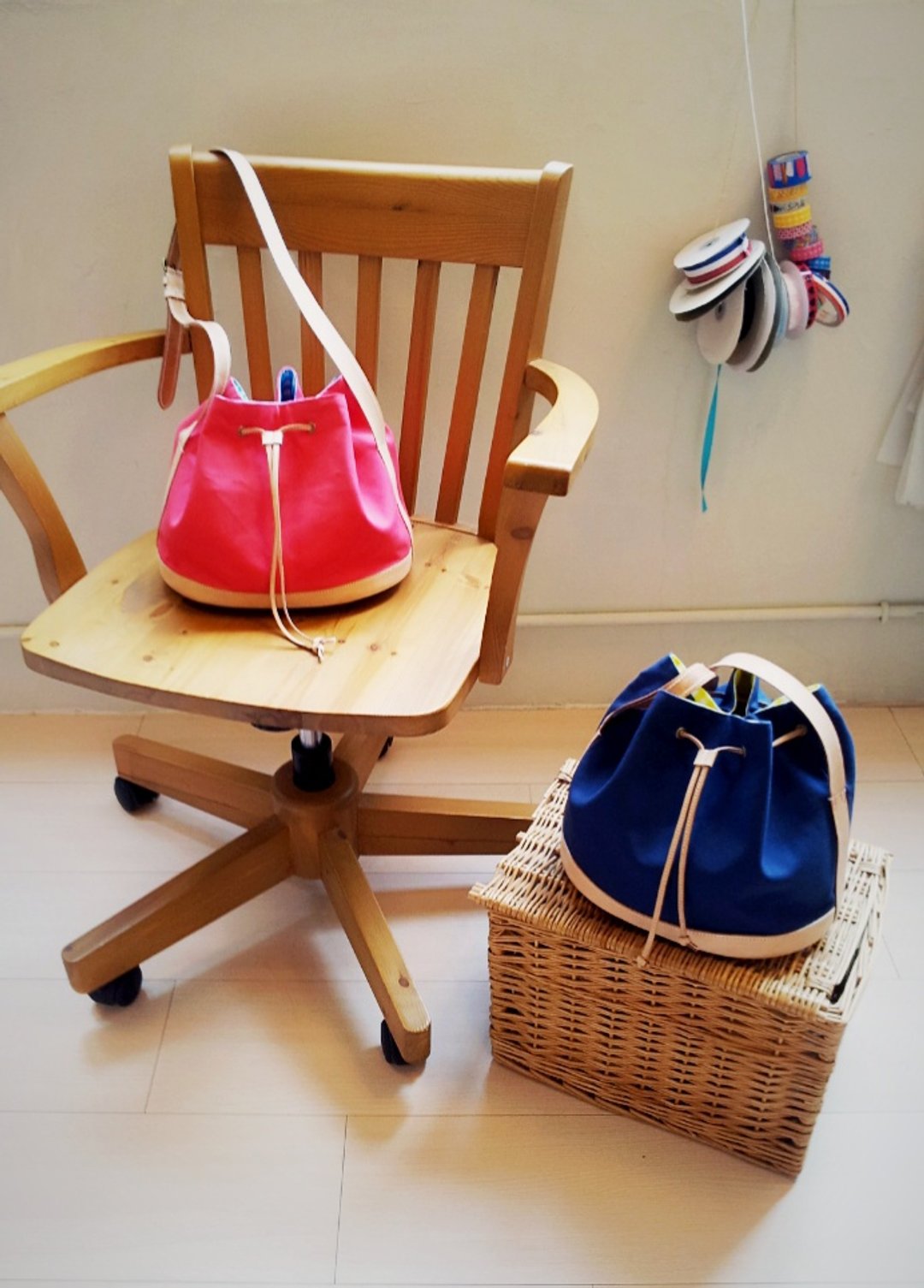 canvas leather series - bucket bag / 帆布皮革系列－水桶包 - 侧背包/斜挎包 - 真皮 粉红色