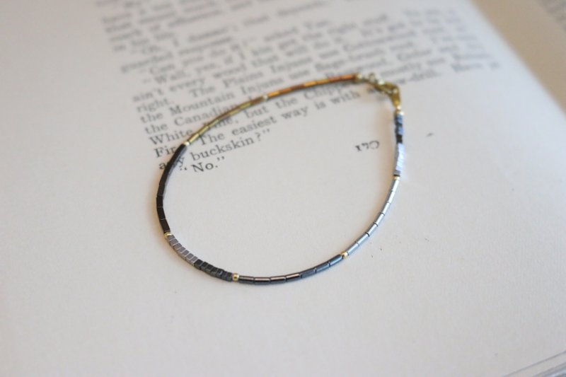 <☞ HAND IN HAND ☜> 黄铜-蜕变 手链 (0784) - 手链/手环 - 其他金属 金色