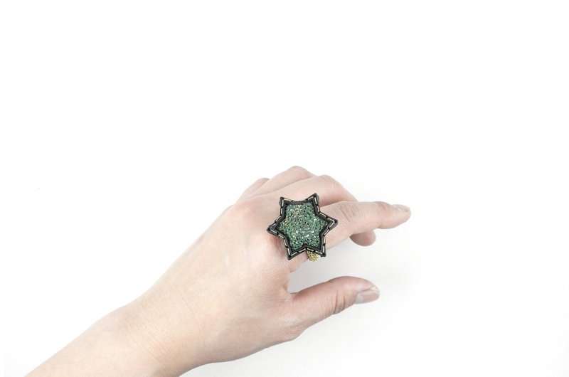 SUE BI DO WA - 手工制作皮革并合手织星星戒指(绿色)-Leather mix with yarn Star Ring - 戒指 - 真皮 绿色