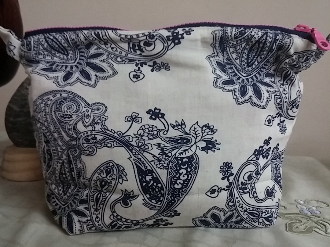 8"靛色变形虫 印花化妆/杂物包 - 化妆包/杂物包 - 其他材质 白色
