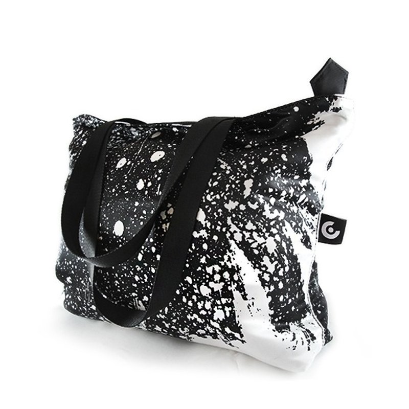 肩背 大容量 防泼水 外出 托特包【FUN TOTE】轻旅行 | WATERFALL 瀑布 (白) • DART ME 享乐印花 - 侧背包/斜挎包 - 其他材质 白色