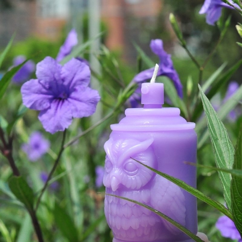 猫头鹰采尼.喷罐香氛紫色蜡烛 / Owl Cheney。展示样品贩售区 - 蜡烛/烛台 - 蜡 紫色