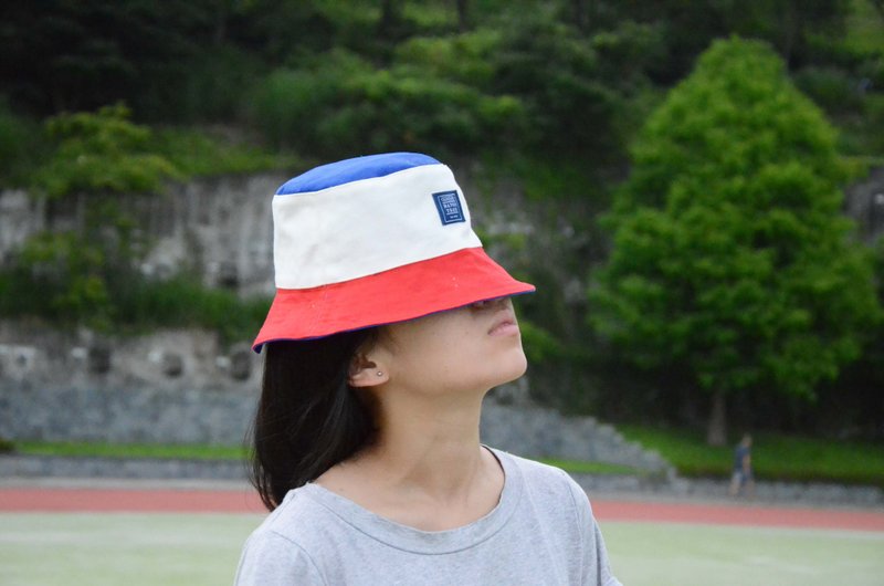 ::浏海树:: 夏季粉嫩渔夫帽＿红白宝蓝 - 帽子 - 其他材质 红色
