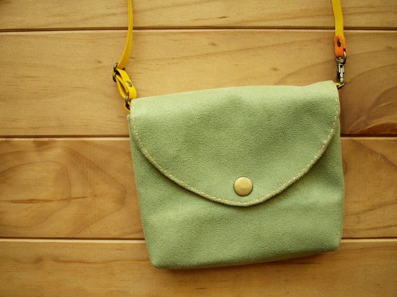 1pinfun ♡ 小包人肩包 草绿* - 侧背包/斜挎包 - 其他材质 绿色