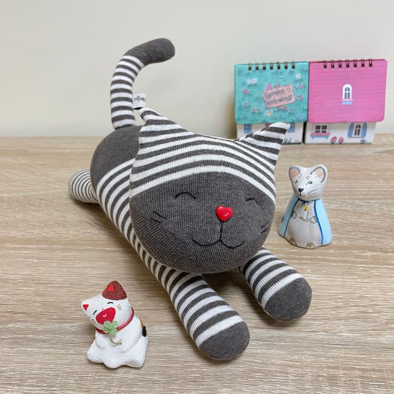 躲眯猫 / 玩偶 / 袜子娃娃 / 猫咪 - 玩偶/公仔 - 棉．麻 咖啡色