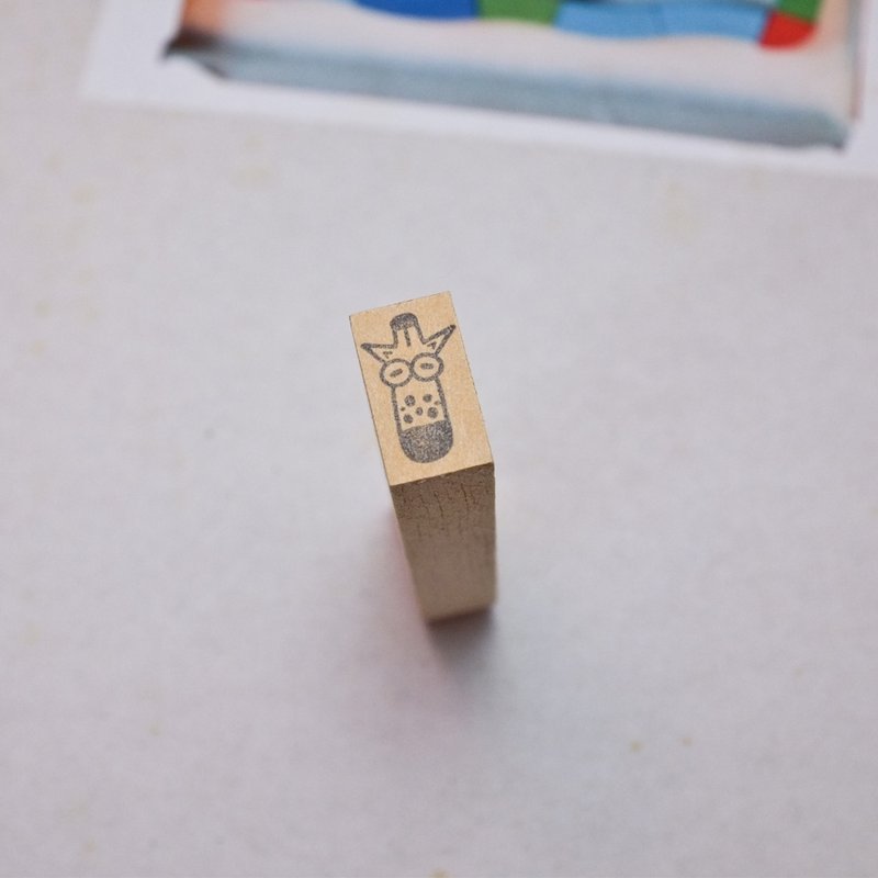 | 印章 | 编号243 动物头像 长颈鹿 - 印章/印台 - 木头 