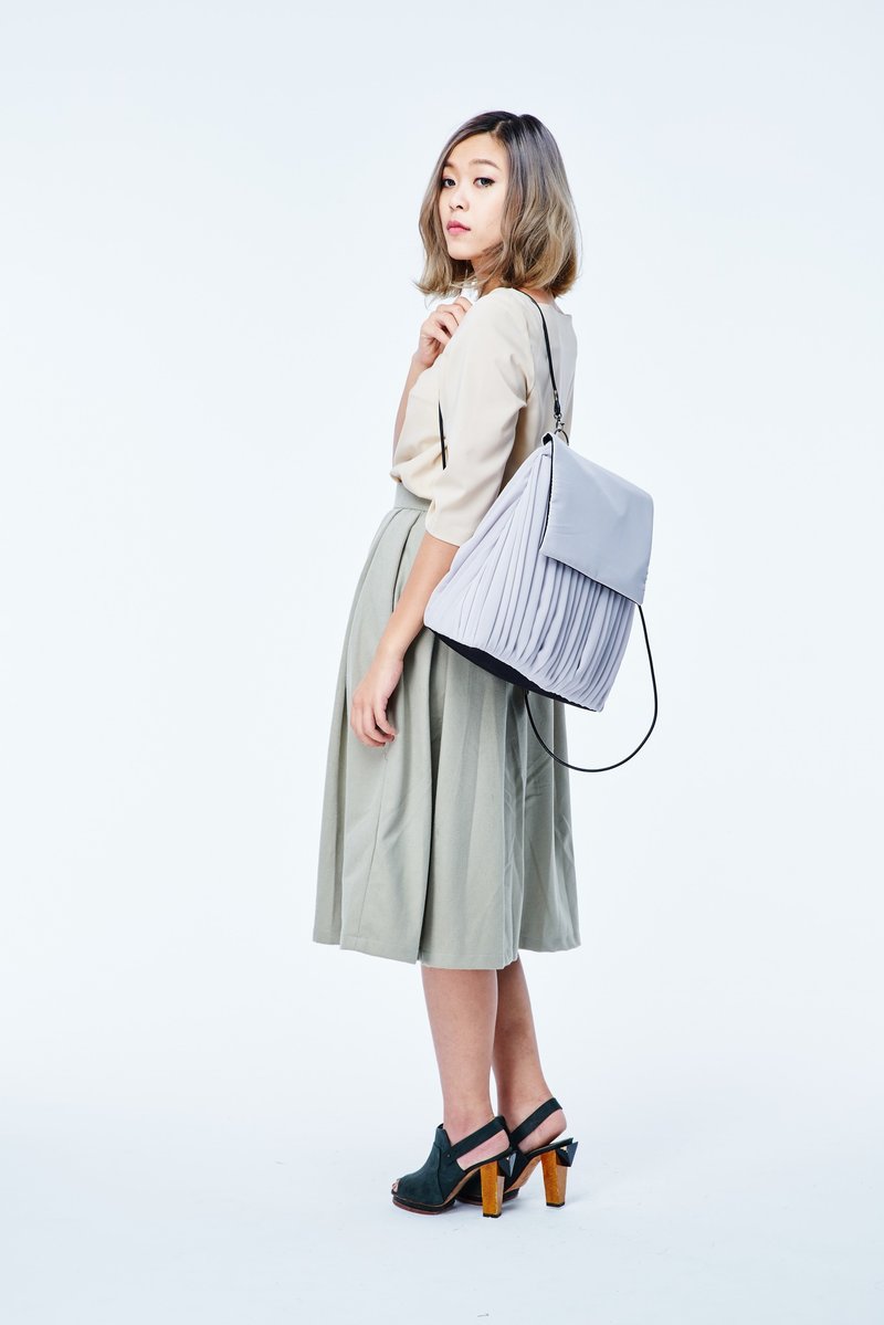 南庭系列两用后背包(灰白色)。后背包。肩背包。 - 后背包/双肩包 - 纸 