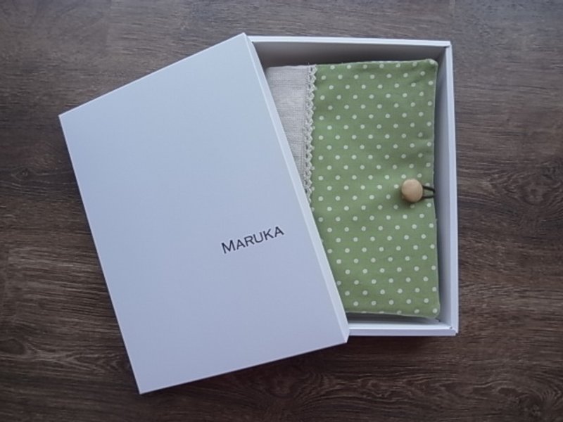 典雅粉绿点点书衣 - 书衣/书套 - 其他材质 绿色